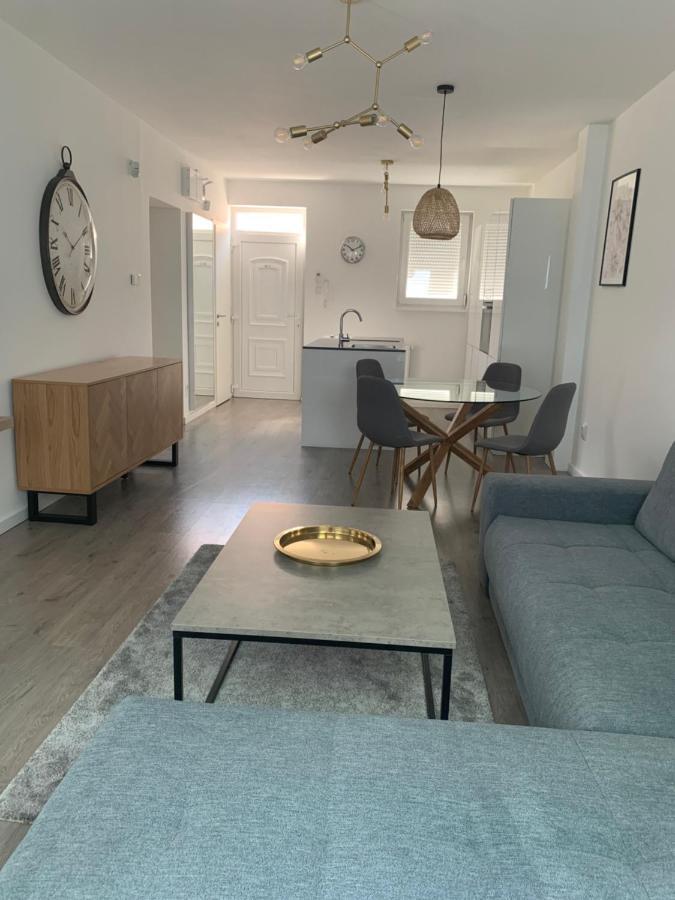 Gabica Apartman Debrecen Eksteriør bilde